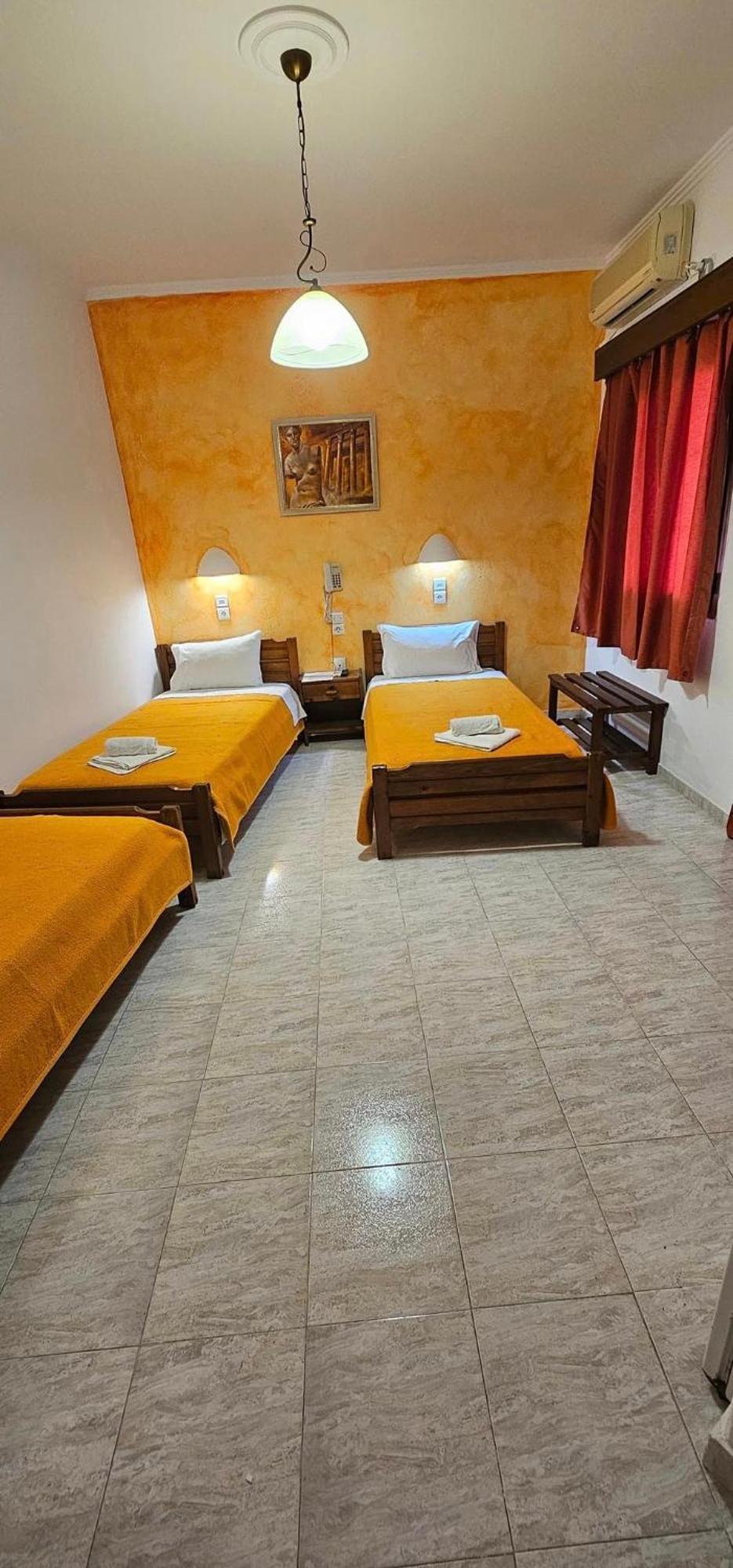 Palladion Hotel *